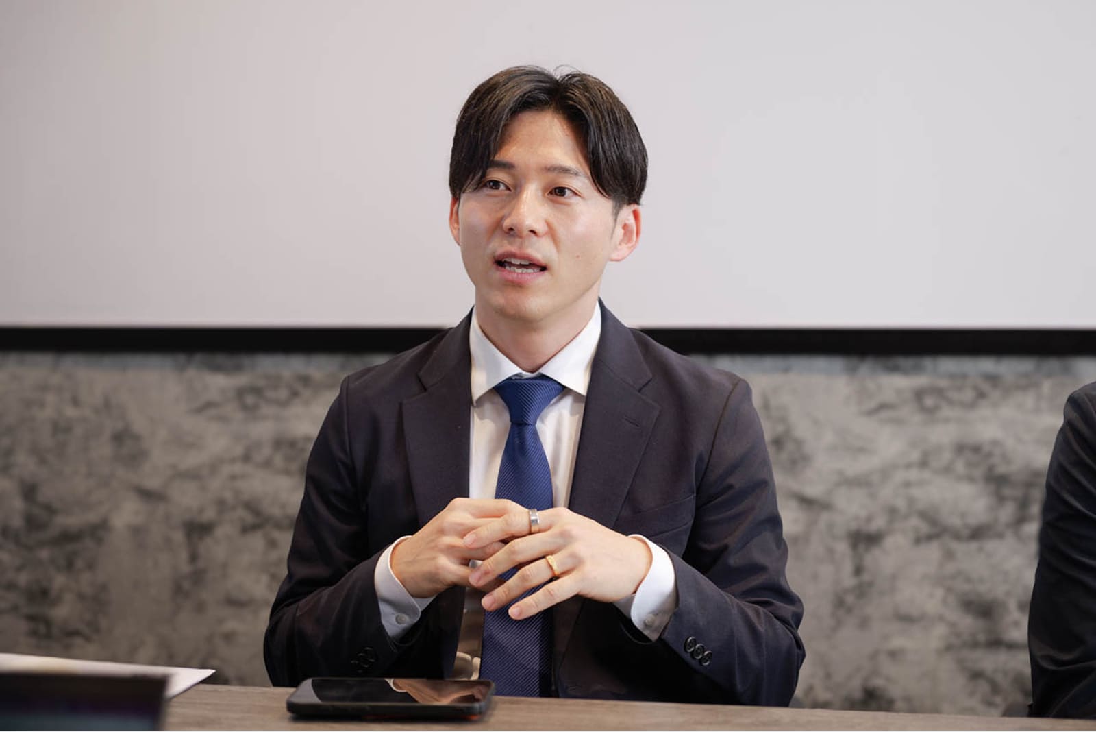 営業部長の朝比奈竜幹様