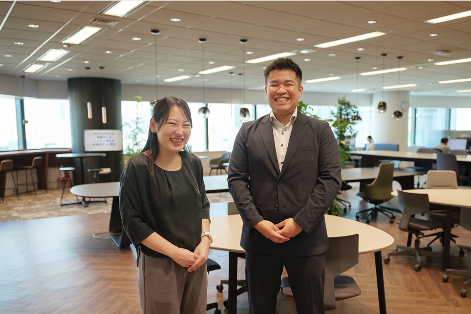 本社リニューアルで誕生したコミュニケーションスペース