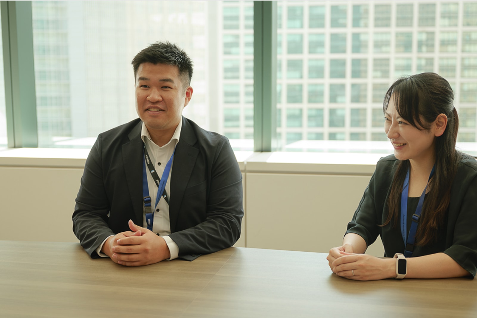 鉄構部の大東凌汰様、人事課の米田春日様