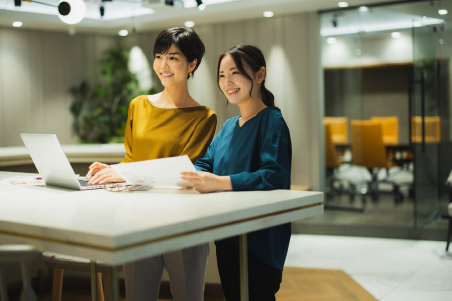 スタンディングデスクとは