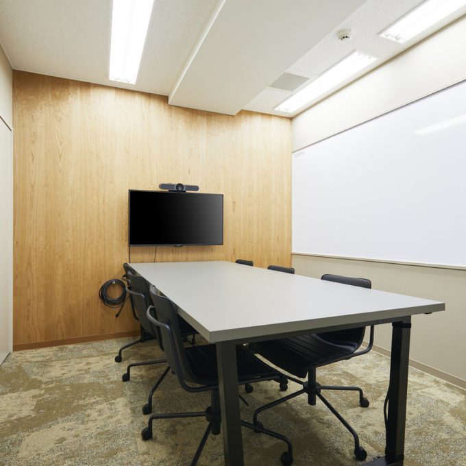 会議室(~12名)