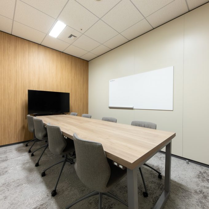 9階会議室(~12名)