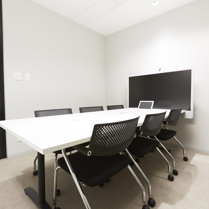 会議室(~12名)