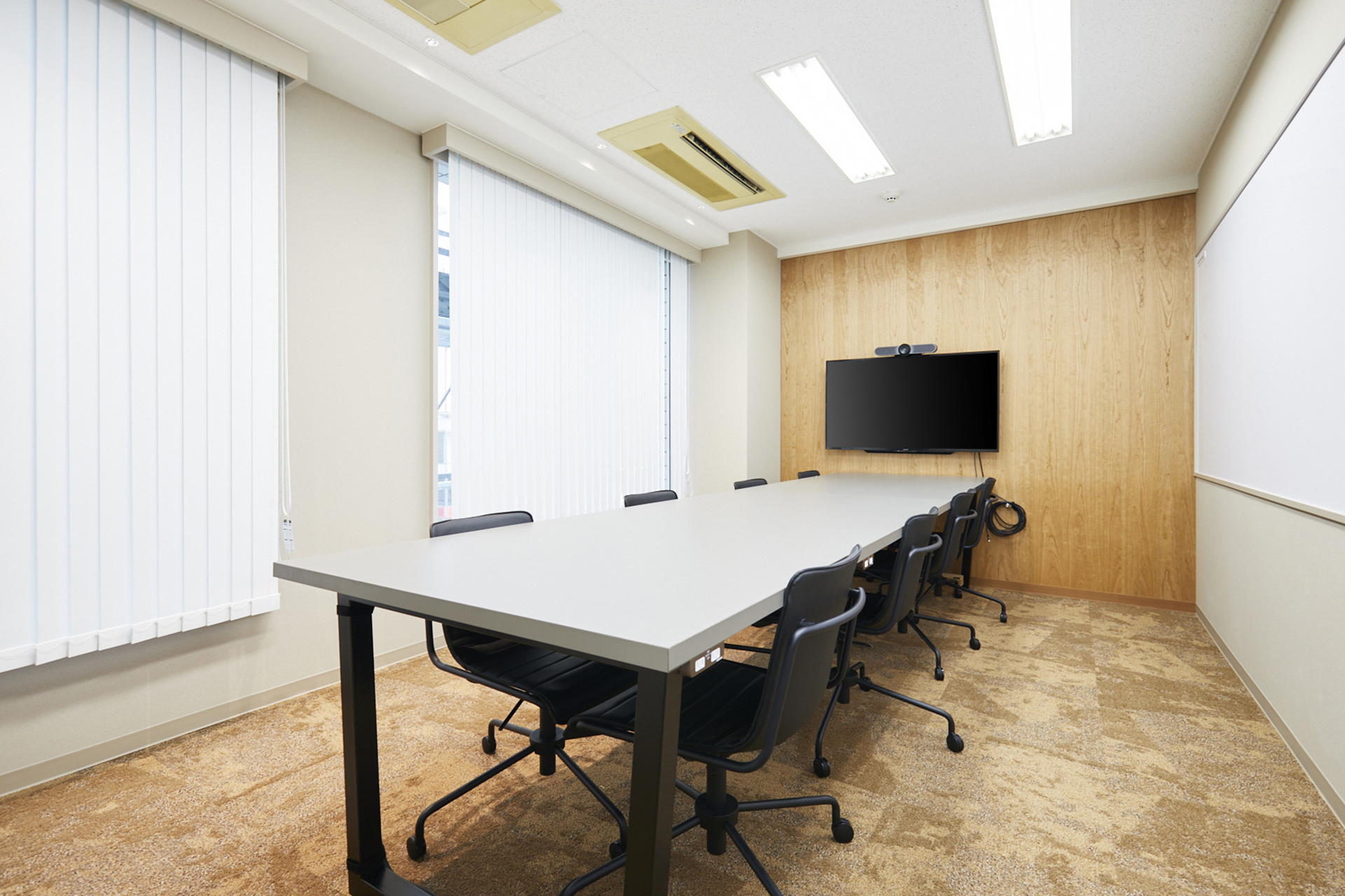 会議室(~12名)