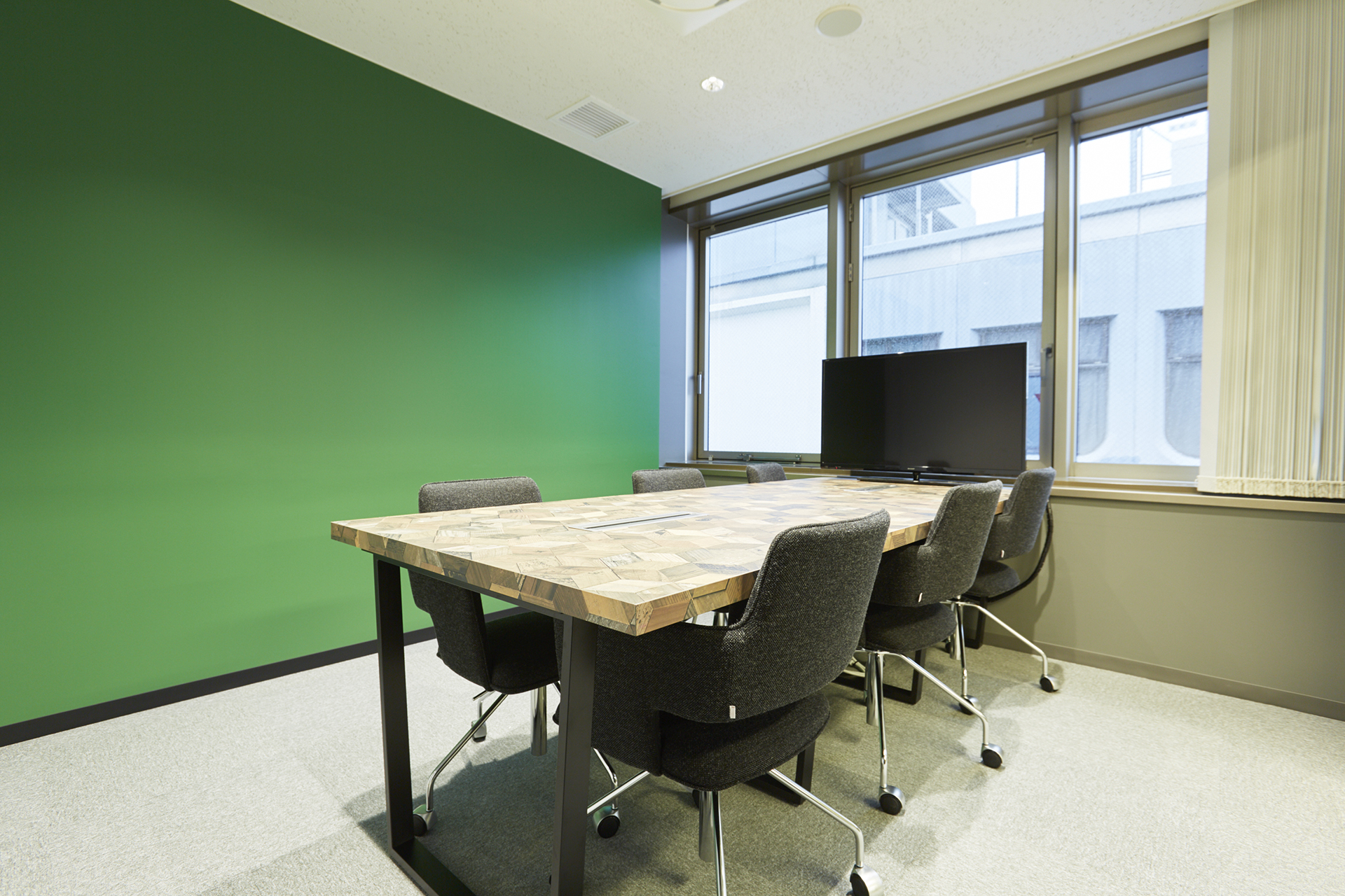 会議室(~12名)