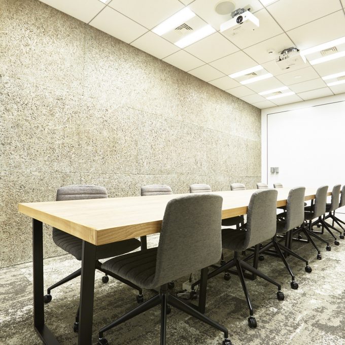 会議室(~12名)