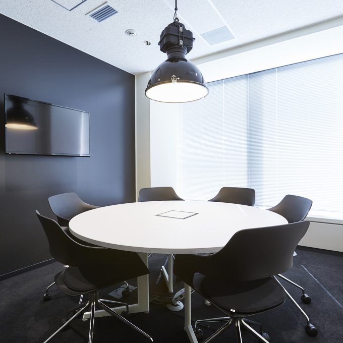 会議室(~12名)