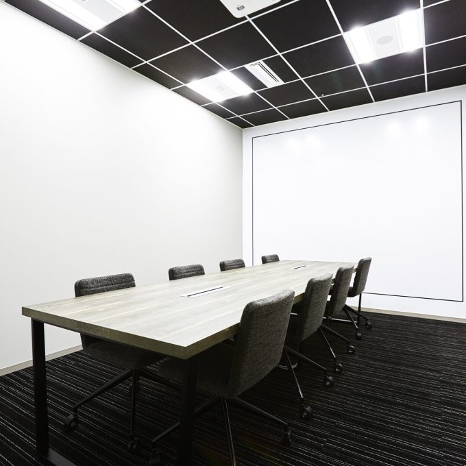 会議室(~12名)