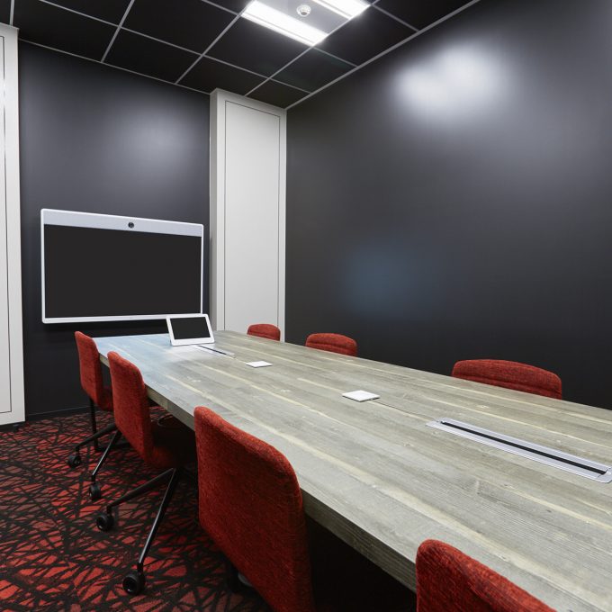 会議室(~12名)