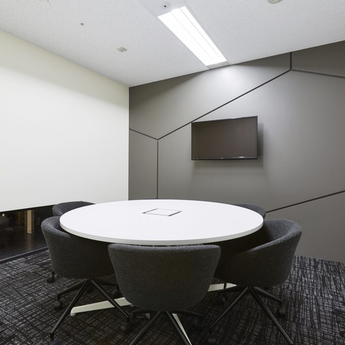 会議室(~12名)