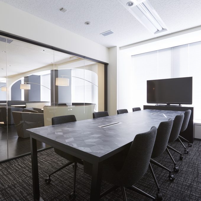 会議室(~12名)