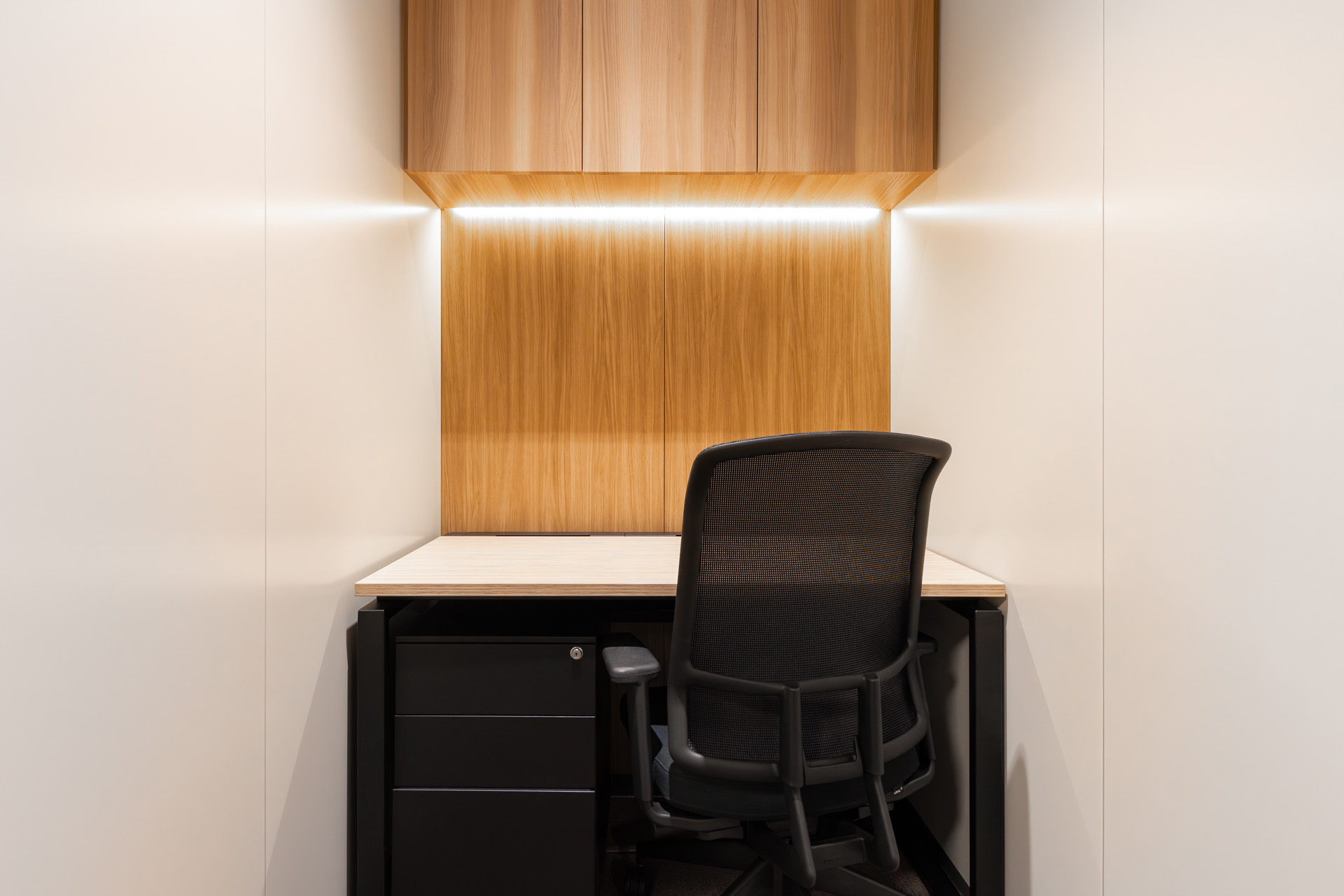 9階レンタルオフィス