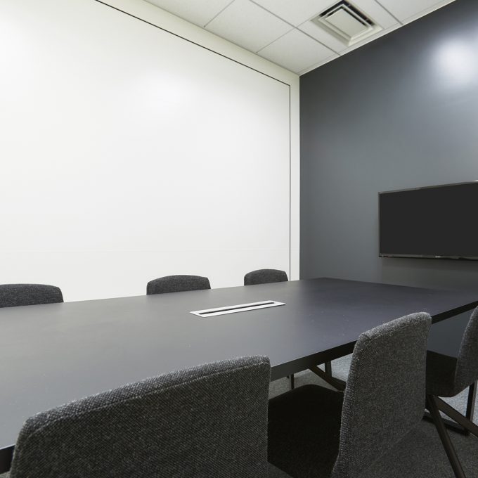 会議室(~12名)