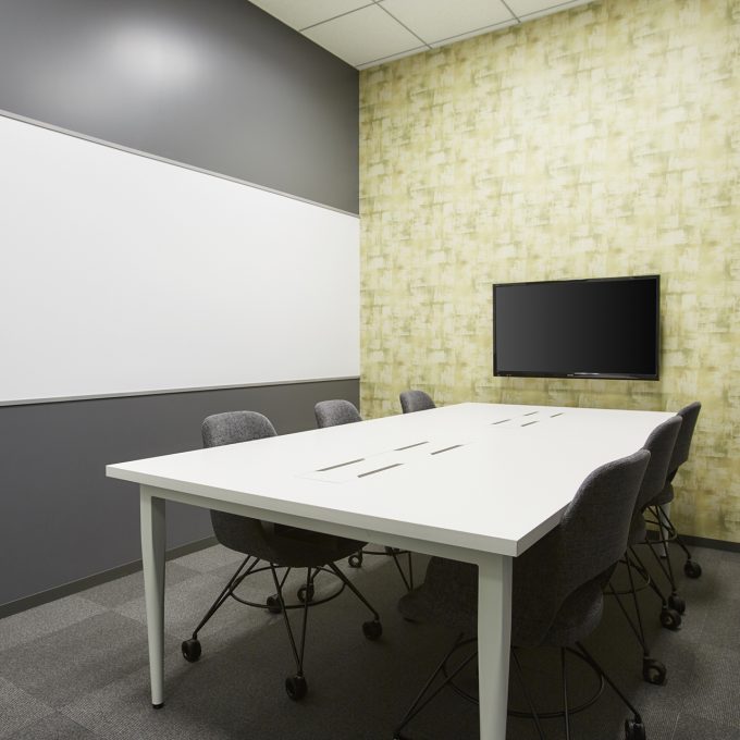 会議室(~12名)