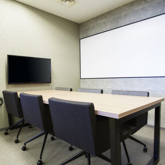 会議室(~12名)