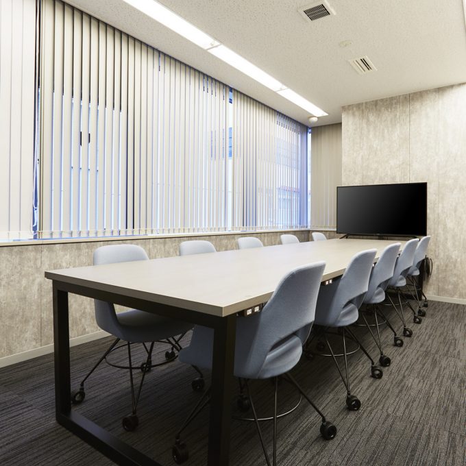会議室(~12名)