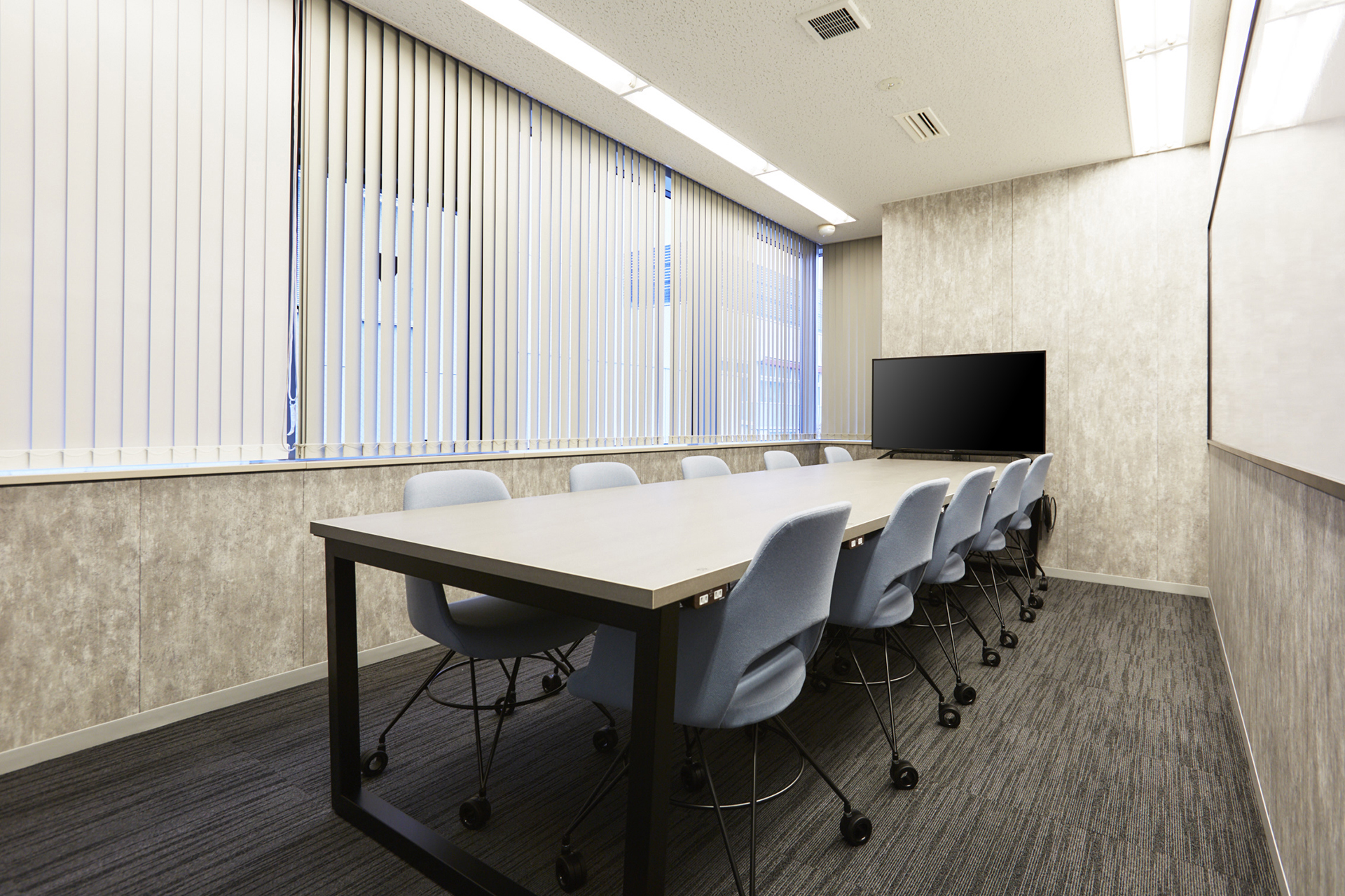 会議室(~12名)