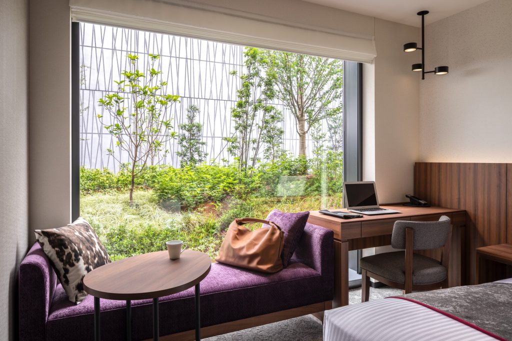 「三井ガーデンホテルズ」等の客室をワークスタイリングの個室ワークスペースとしてご利用いただけます！