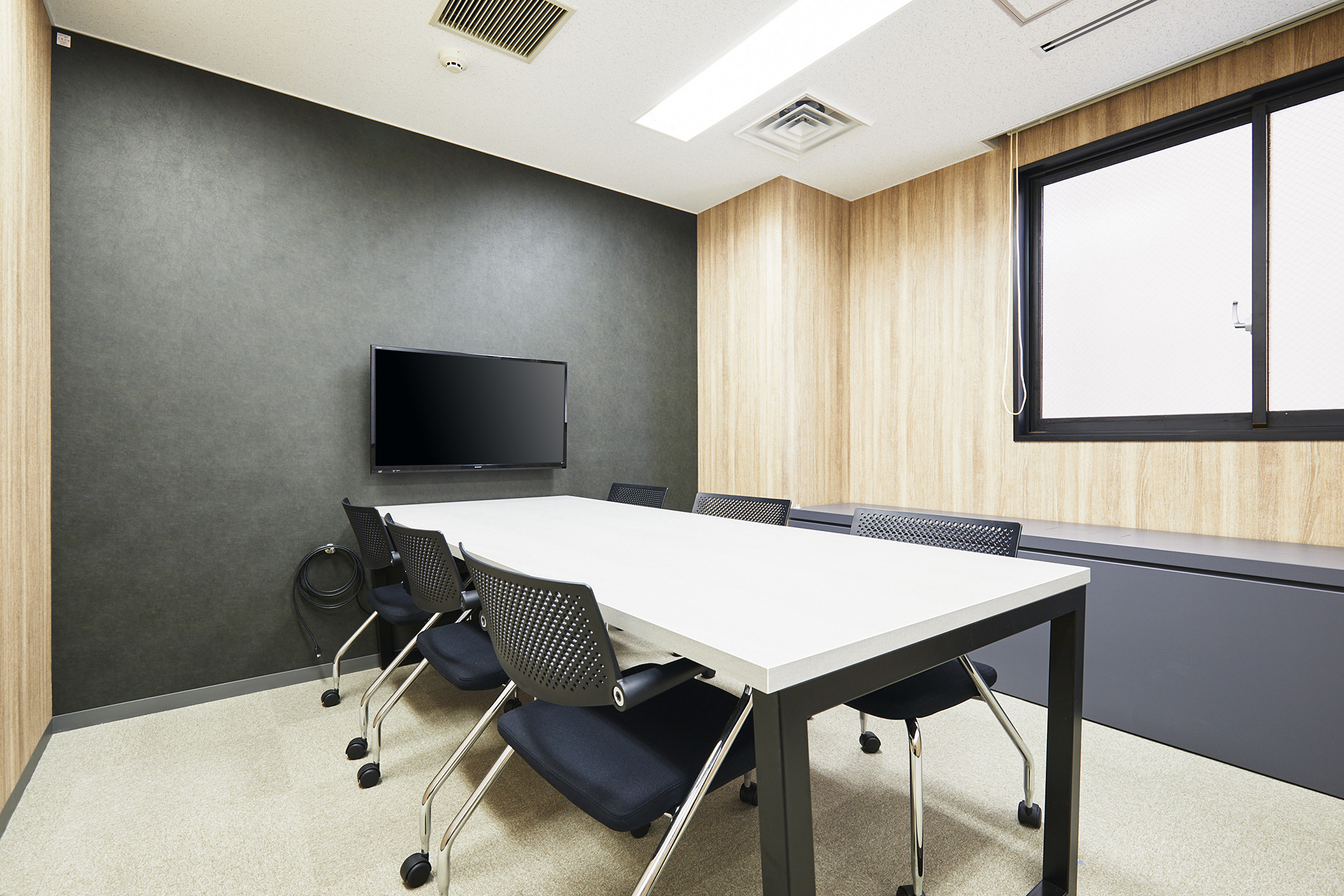 会議室(~12名)