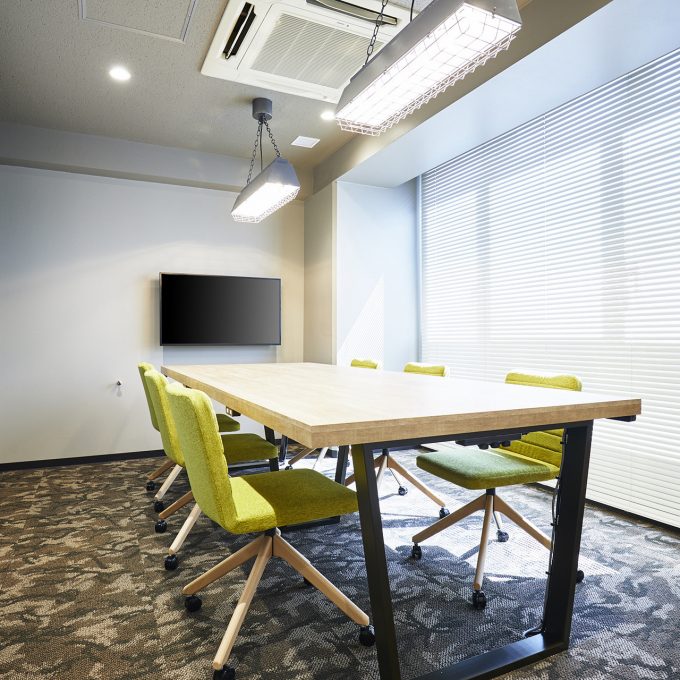 会議室(~12名)