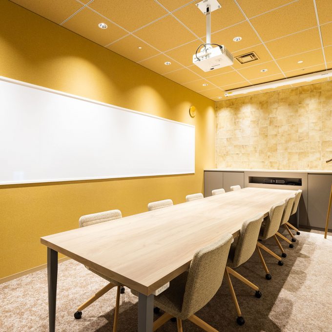 会議室(~12名)