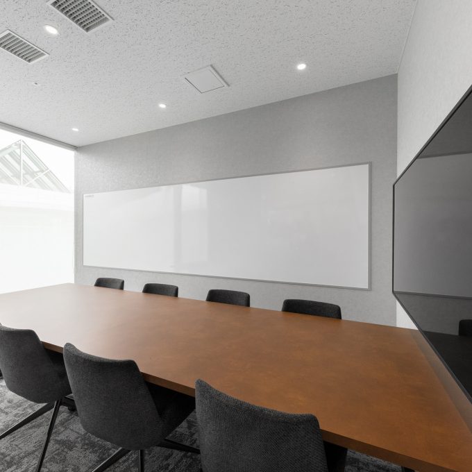 会議室(~12名)