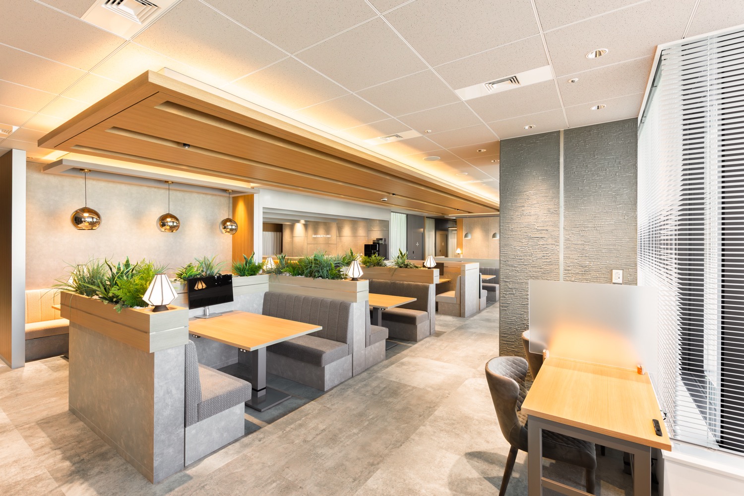 【12月1日】飯田橋グラン・ブルームの9階にワークスタイリングの新しいエリアがオープンしました！