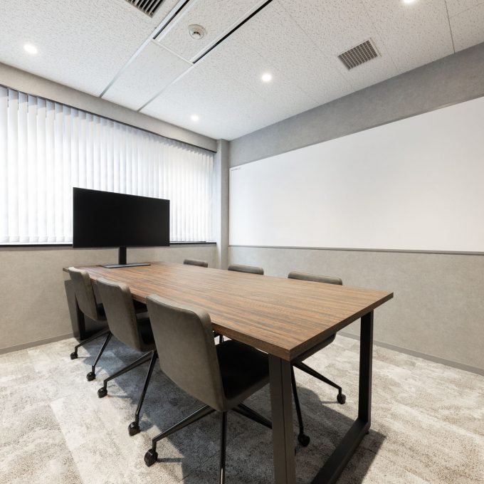 会議室(~12名)