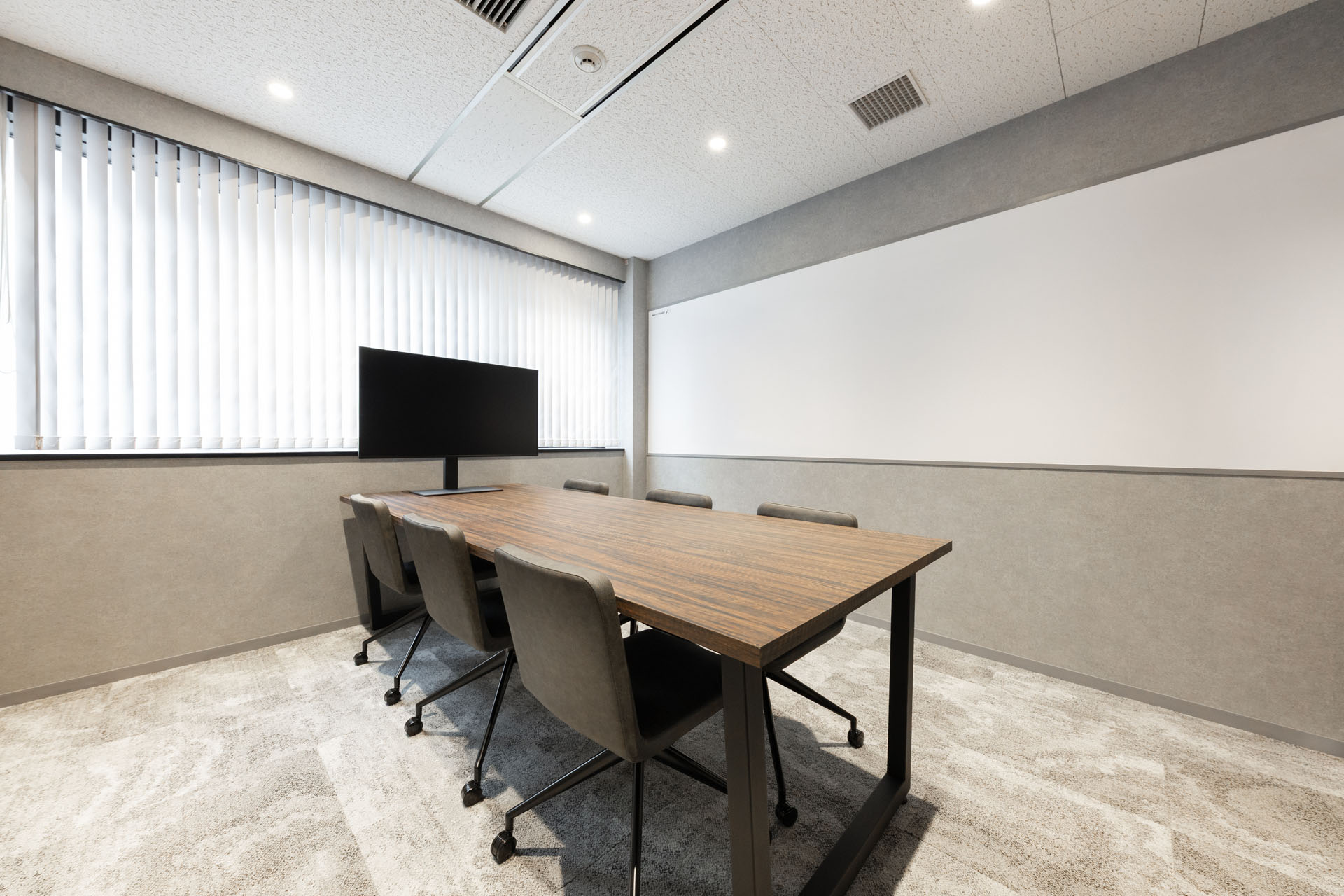 会議室(~12名)